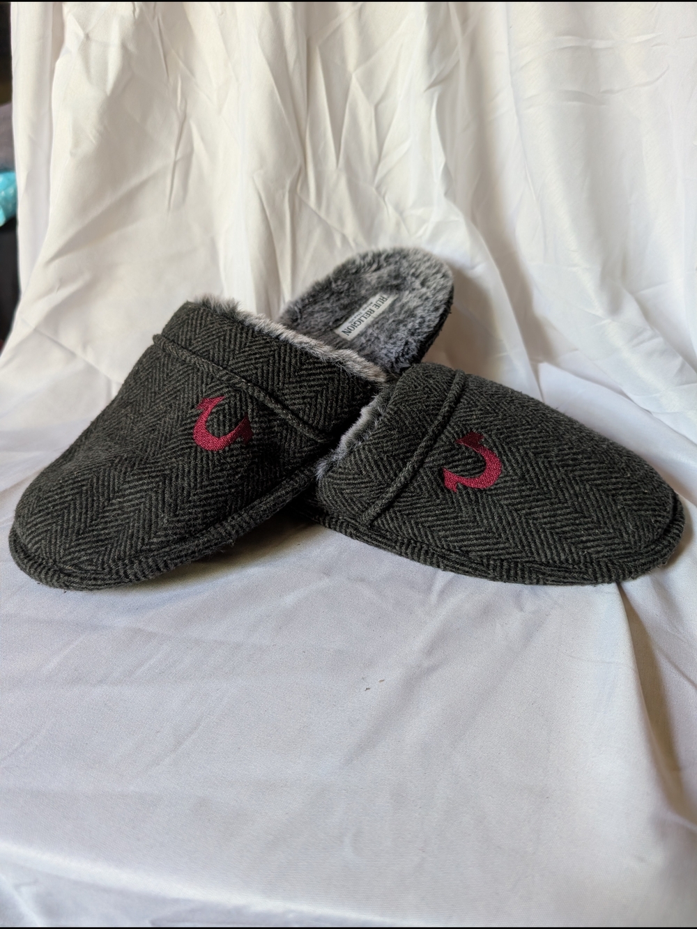 True Religion Gray Faux Fur Slide Slippers
